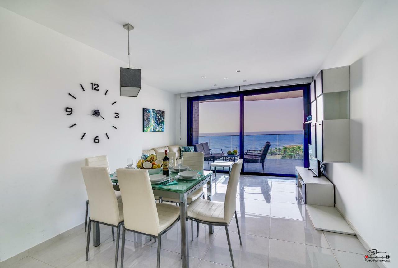 Torrevieja - Punta Prima Sea Senses Apartman Kültér fotó