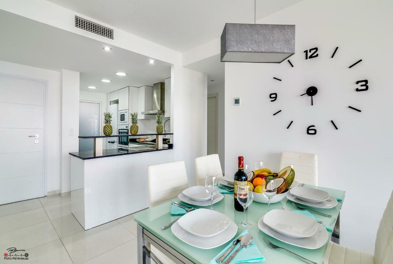 Torrevieja - Punta Prima Sea Senses Apartman Kültér fotó