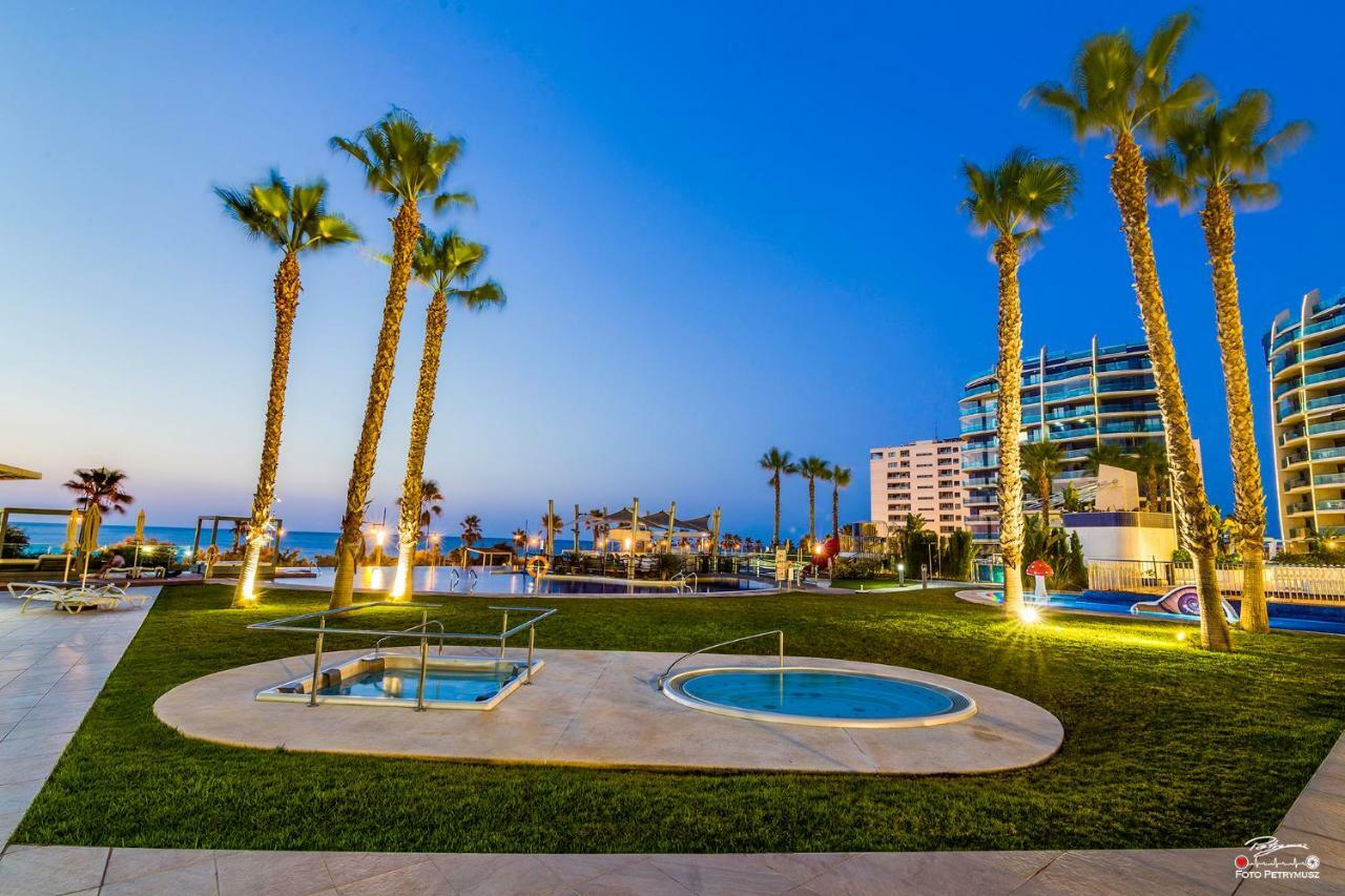 Torrevieja - Punta Prima Sea Senses Apartman Kültér fotó