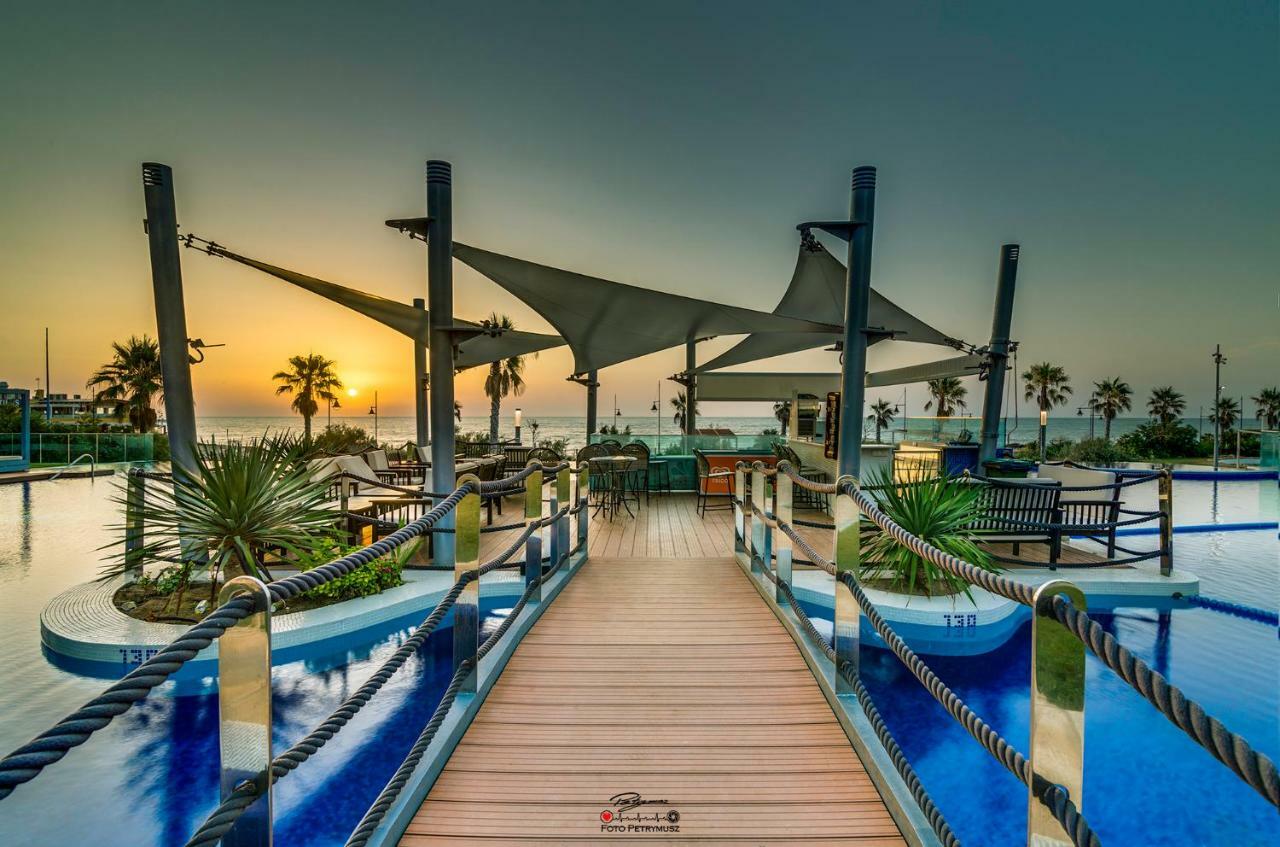 Torrevieja - Punta Prima Sea Senses Apartman Kültér fotó